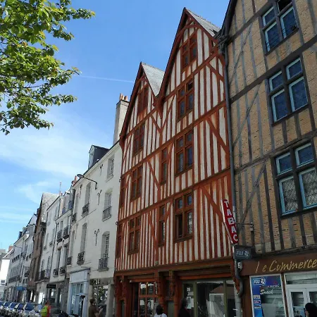 De La Tour De Guise 1 * Tours