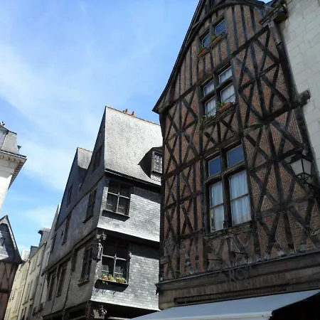 Apartment De La Tour De Guise 1 *